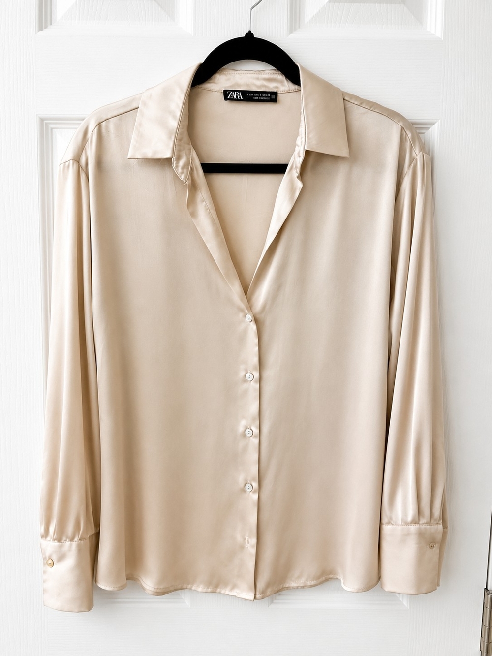 ZARA Champagne Satin Button Front Blouse L | Shell Buttons | Relaxed Fit